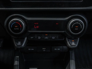 Седан Kia Rio 2021 года, 1537000 рублей, Ставрополь