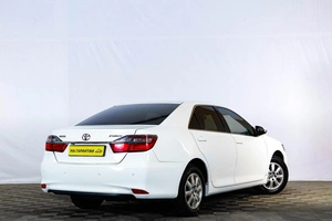 Седан Toyota Camry 2015 года, 1649000 рублей, Тюмень