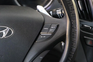 Седан Hyundai Sonata 2010 года, 989000 рублей, Омск