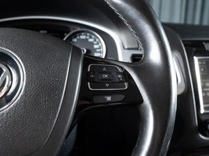 Внедорожник Volkswagen Touareg 2014 года, 2290000 рублей, Волгоград