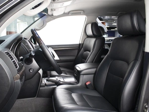 Внедорожник Toyota Land Cruiser 2013 года, 3900000 рублей, Омск