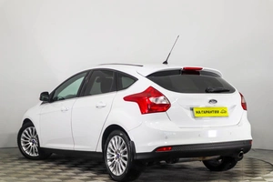 Хетчбэк Ford Focus 2012 года, 649000 рублей, Пермь