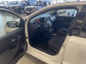 Седан Volkswagen Polo 2013 года, 860000 рублей, Орёл