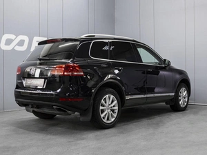 Внедорожник Volkswagen Touareg 2014 года, 2280000 рублей, Омск