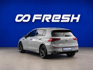 Хетчбэк Volkswagen Golf 2022 года, 2888444 рублей, Москва