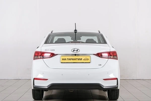Седан Hyundai Solaris 2019 года, 1649000 рублей, Красноярск