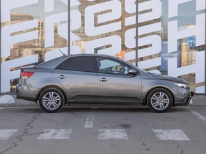 Седан Kia Cerato 2010 года, 875000 рублей, Краснодар