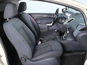 Хетчбэк Ford Fiesta 2008 года, 579000 рублей, Аксай