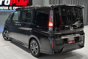 Минивэн Honda Stepwgn Spada 2015 года, 1947000 рублей, Красноярск