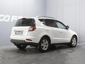 Внедорожник Geely Emgrand X7 2013 года, 550000 рублей, Омск