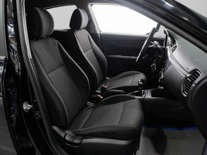 Седан Kia Rio 2022 года, 1429000 рублей, Тюмень