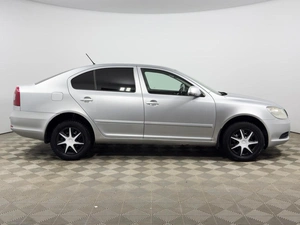 Лифтбек Skoda Octavia 2010 года, 598100 рублей, Казань