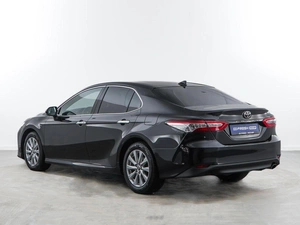 Седан Toyota Camry 2018 года, 2687444 рублей, Москва