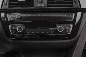 Седан BMW 3 серия 2018 года, 3199000 рублей, Челябинск