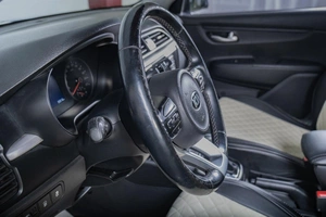Седан Kia Rio 2019 года, 1449000 рублей, Томск