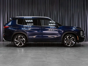 Внедорожник Mitsubishi Outlander 2022 года, 4812000 рублей, Тюмень