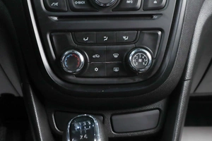 Внедорожник Opel Mokka 2014 года, 939000 рублей, Челябинск