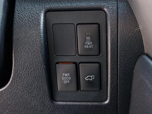 Внедорожник Toyota Land Cruiser 2012 года, 3199000 рублей, Большой Сочи