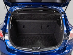 Хетчбэк Mazda 3 2012 года, 1049000 рублей, Тюмень