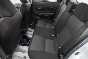 Хетчбэк Toyota Vitz 2019 года, 1489000 рублей, Барнаул