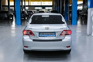 Седан Toyota Corolla 2013 года, 1098000 рублей, Солонцы