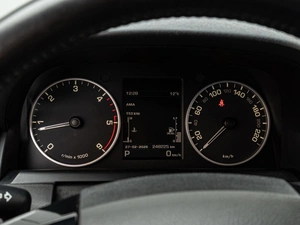 Внедорожник Land Rover Discovery 2015 года, 2850000 рублей, Краснодар