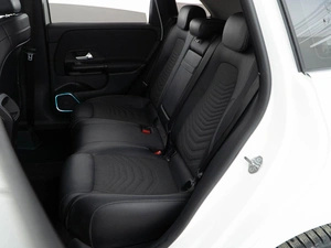 Хетчбэк Mercedes-benz B-класс 2019 года, 1897077 рублей, Москва