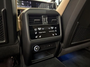 Внедорожник Porsche Cayenne Turbo 2024 года, 29000000 рублей, Павловская Слобода