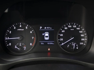 Седан Hyundai Solaris 2017 года, 1220000 рублей, Омск