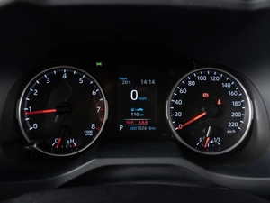 Внедорожник Toyota RAV4 2019 года, 2999000 рублей, Волгоград