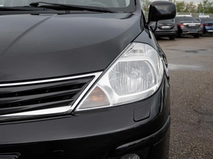 Хетчбэк Nissan Tiida 2011 года, 830000 рублей, Краснодар
