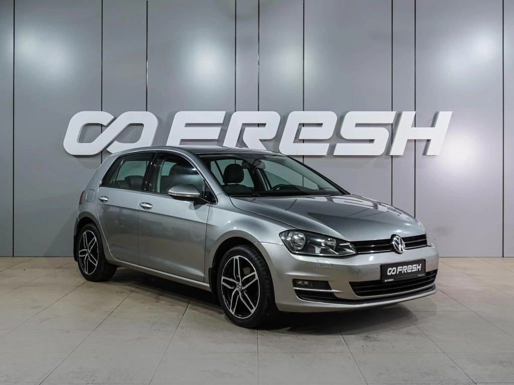 Хетчбэк Volkswagen Golf 2013 года, 1179000 рублей, Воронеж