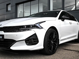 Седан Kia K5 2021 года, 2299000 рублей, Кирилловка