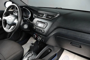 Седан Kia Rio 2012 года, 749000 рублей, Тюмень