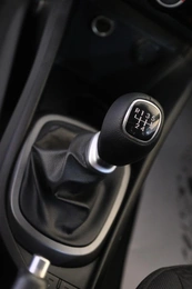 Седан Kia Rio 2015 года, 989000 рублей, Омск