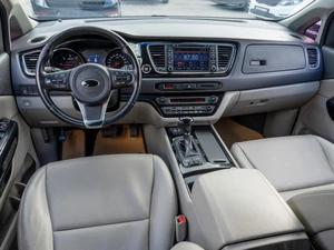 Минивэн Kia Carnival 2016 года, 2489000 рублей, Саратов