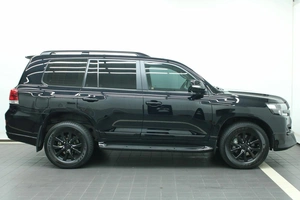 Внедорожник Toyota Land Cruiser 2021 года, 9360000 рублей, Красноярск