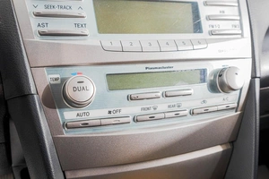 Седан Toyota Camry 2006 года, 1049000 рублей, Барнаул