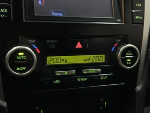 Седан Toyota Camry 2013 года, 1997000 рублей, Красноярск