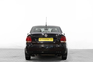 Седан Volkswagen Polo 2011 года, 999000 рублей, Барнаул
