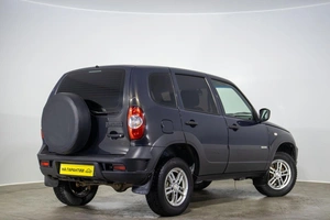 Внедорожник Chevrolet Niva 2018 года, 819000 рублей, Оренбург