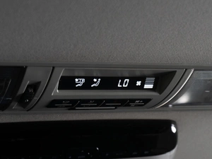 Минивэн Volkswagen Multivan 2016 года, 3299000 рублей, Тюмень