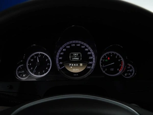 Купе Mercedes-benz E-класс 2011 года, 999777 рублей, Москва