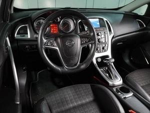 Хетчбэк Opel Astra GTC 2013 года, 999000 рублей, Воронеж