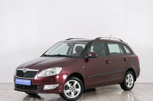 Хетчбэк Skoda Fabia 2012 года, 799000 рублей, Красноярск