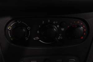 Седан Renault Logan 2019 года, 749000 рублей, Новокузнецк