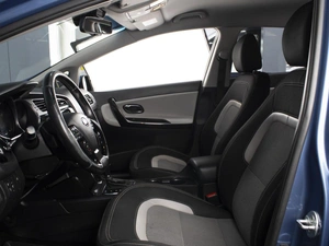 Хетчбэк Kia Ceed 2014 года, 990000 рублей, Омск