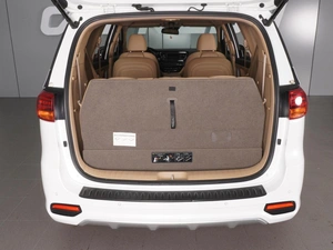 Минивэн Kia Carnival 2018 года, 3760000 рублей, Минеральные Воды