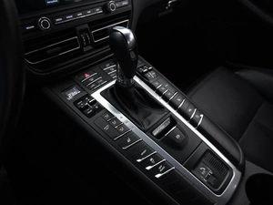 Внедорожник Porsche Macan 2019 года, 3900999 рублей, Москва