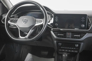 Лифтбек Volkswagen Polo 2021 года, 2049000 рублей, Кемерово